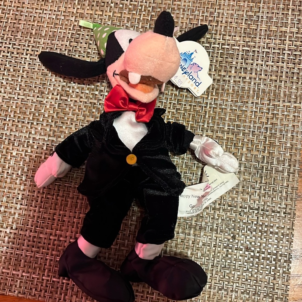 Vintage “goofy” bean bag toy